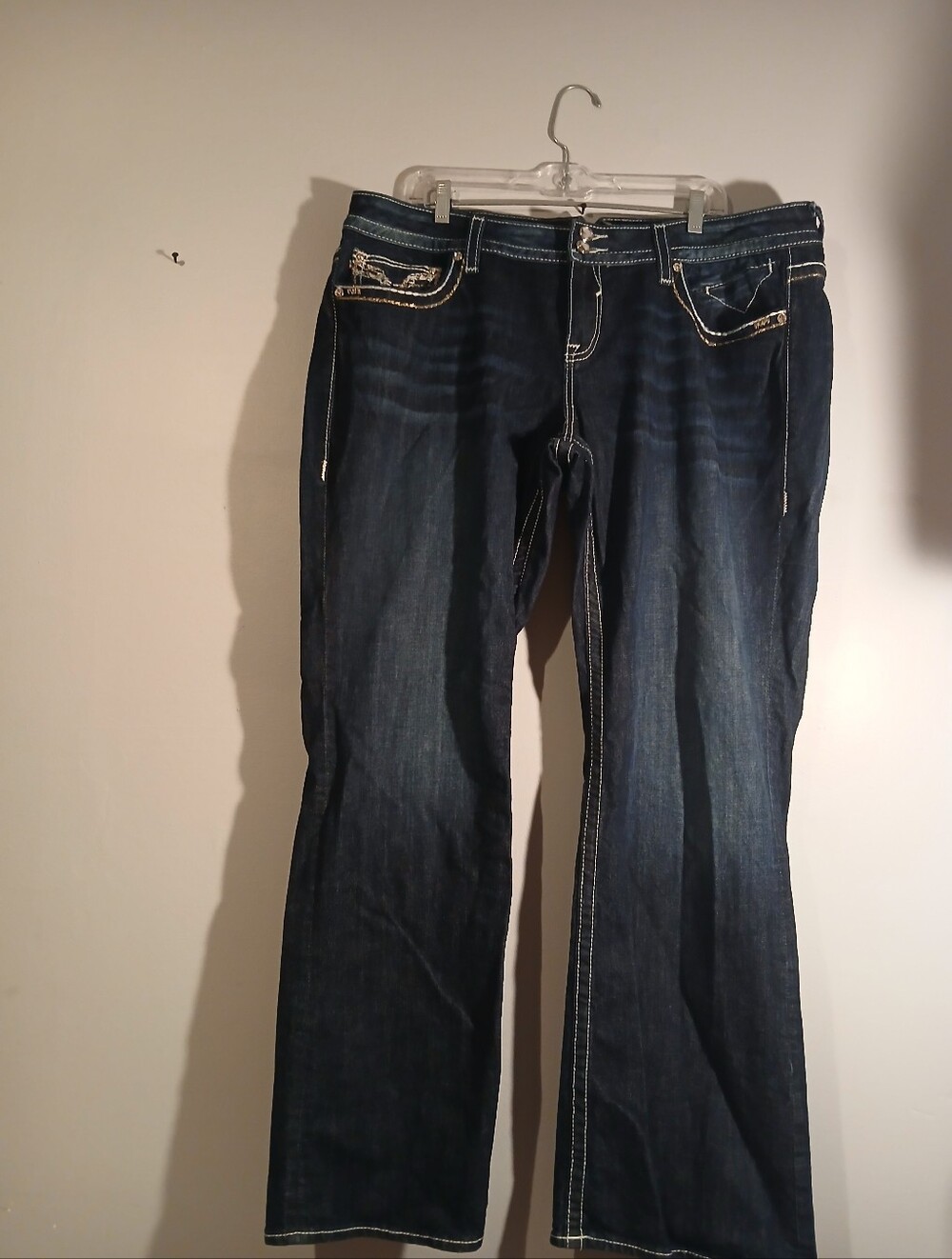 Vigoss Womans Dark Wash Blue Jeans. "The Chelses" Size 22
